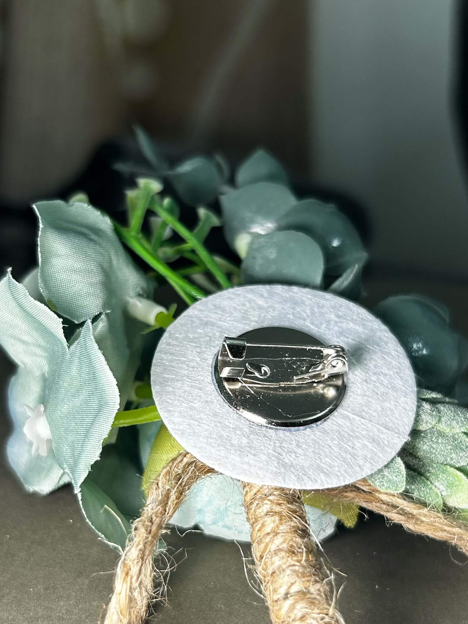 Aquamarine Rose Mini Bouquet - Image 3